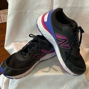NEW BALANCE  680 KID/WOMEN Techride SIZE 4.5